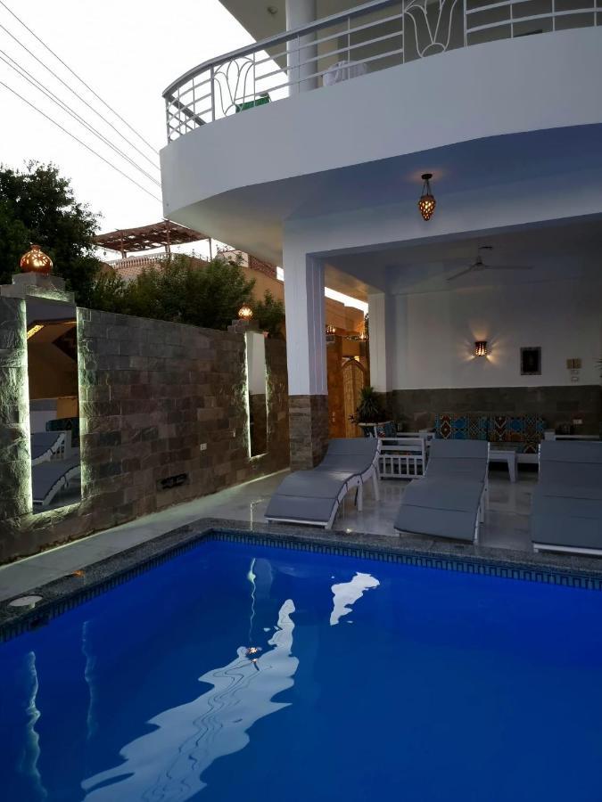 Nile Diana Luxor Apartment ภายนอก รูปภาพ